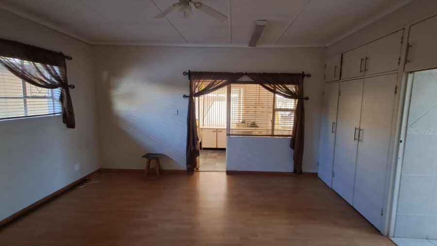 4 Bedroom Property for Sale in Parys Free State